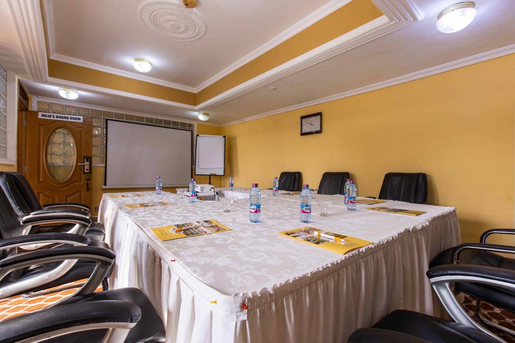 Charleston Hotel Accra Ngoại thất bức ảnh