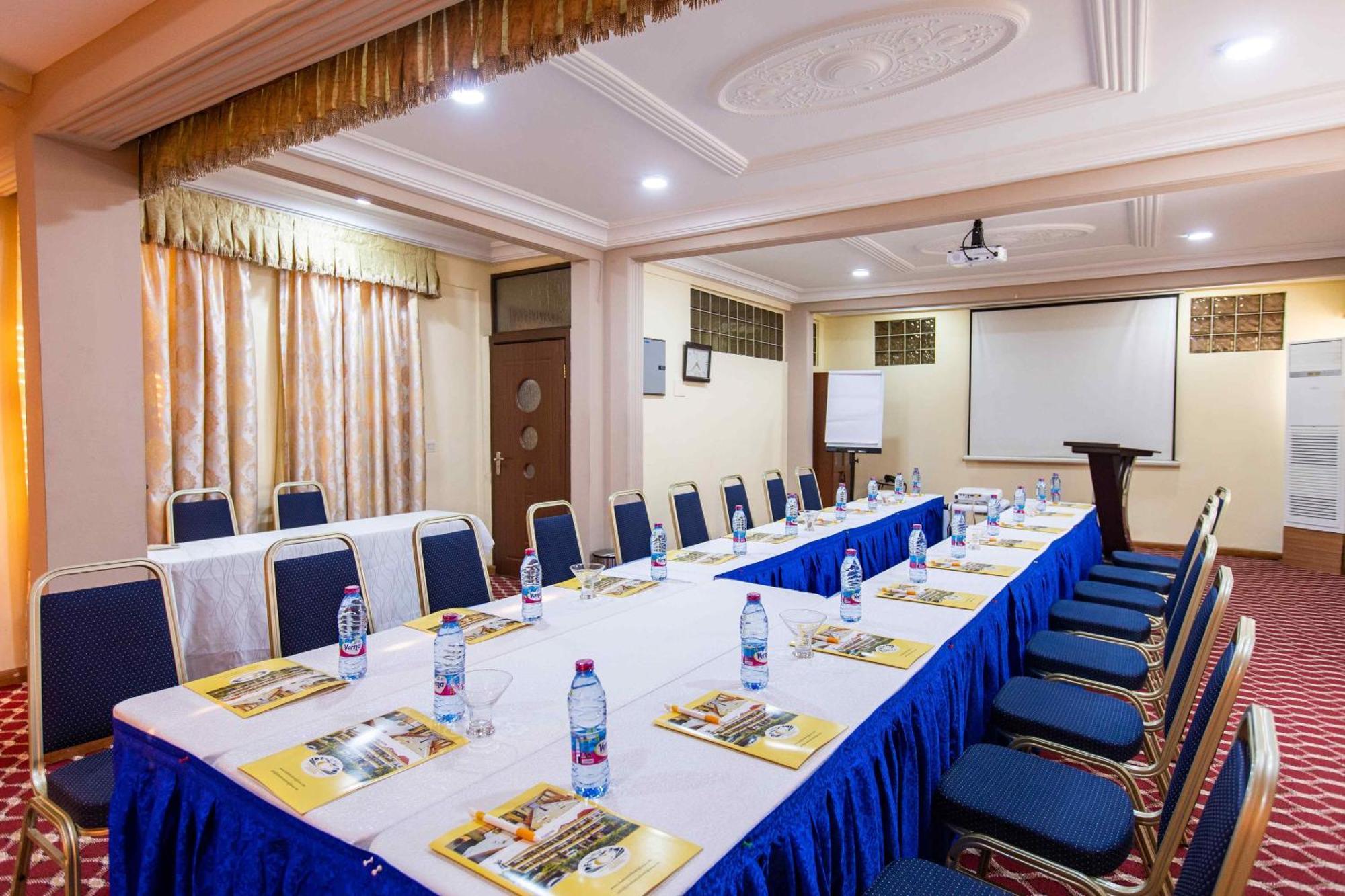 Charleston Hotel Accra Ngoại thất bức ảnh